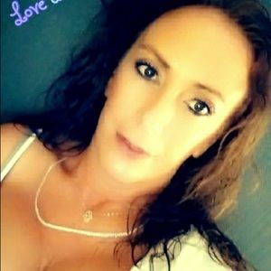 Meet your Posher, Paula